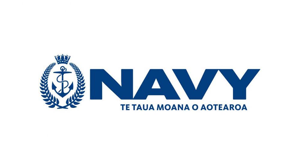 Logo of the royal new zealand navy with the motto "te taua moana o aotearoa" below the word "navy".